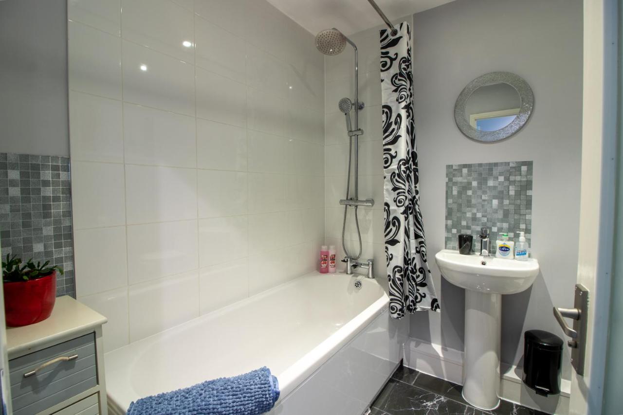 Modern & Cosy- Ideal For Small Families & Couples Brixham Exterior photo