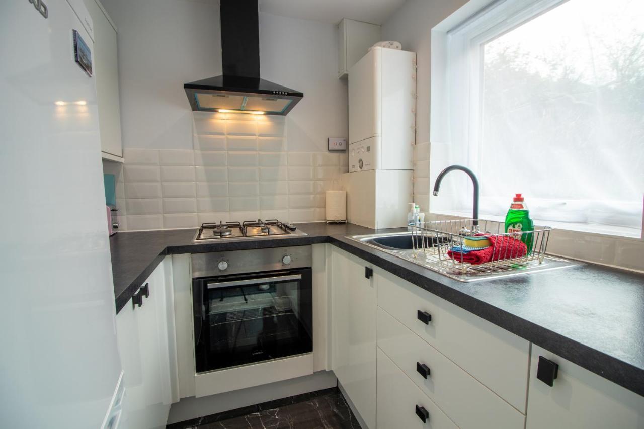 Modern & Cosy- Ideal For Small Families & Couples Brixham Exterior photo